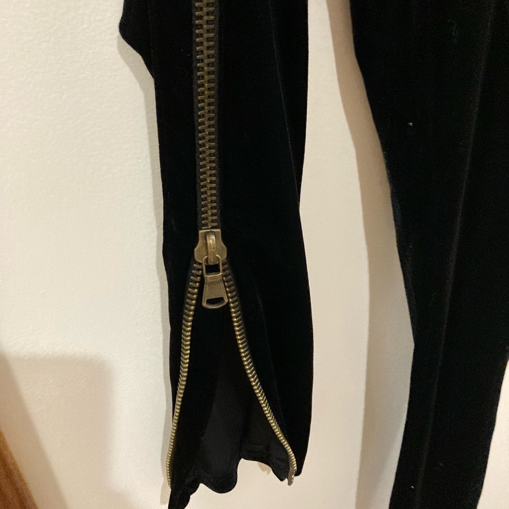 Hot Sox Pants With Zipper View 2
